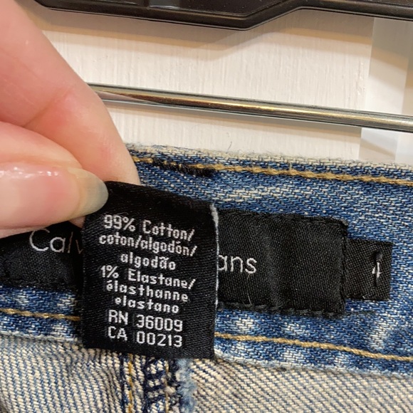 Calvin Klein Lean Jeans - Picture 7 of 8